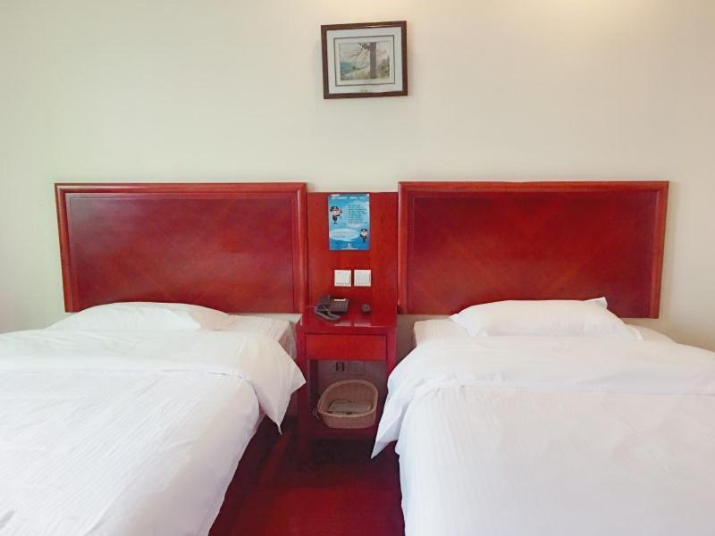 Greentree Inn Shanghai Pudong Airport Wild Animal Park Express Hotel Nanhui Dış mekan fotoğraf